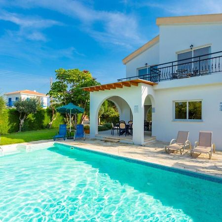 Sun Beach Villa Tria Polis ภายนอก รูปภาพ