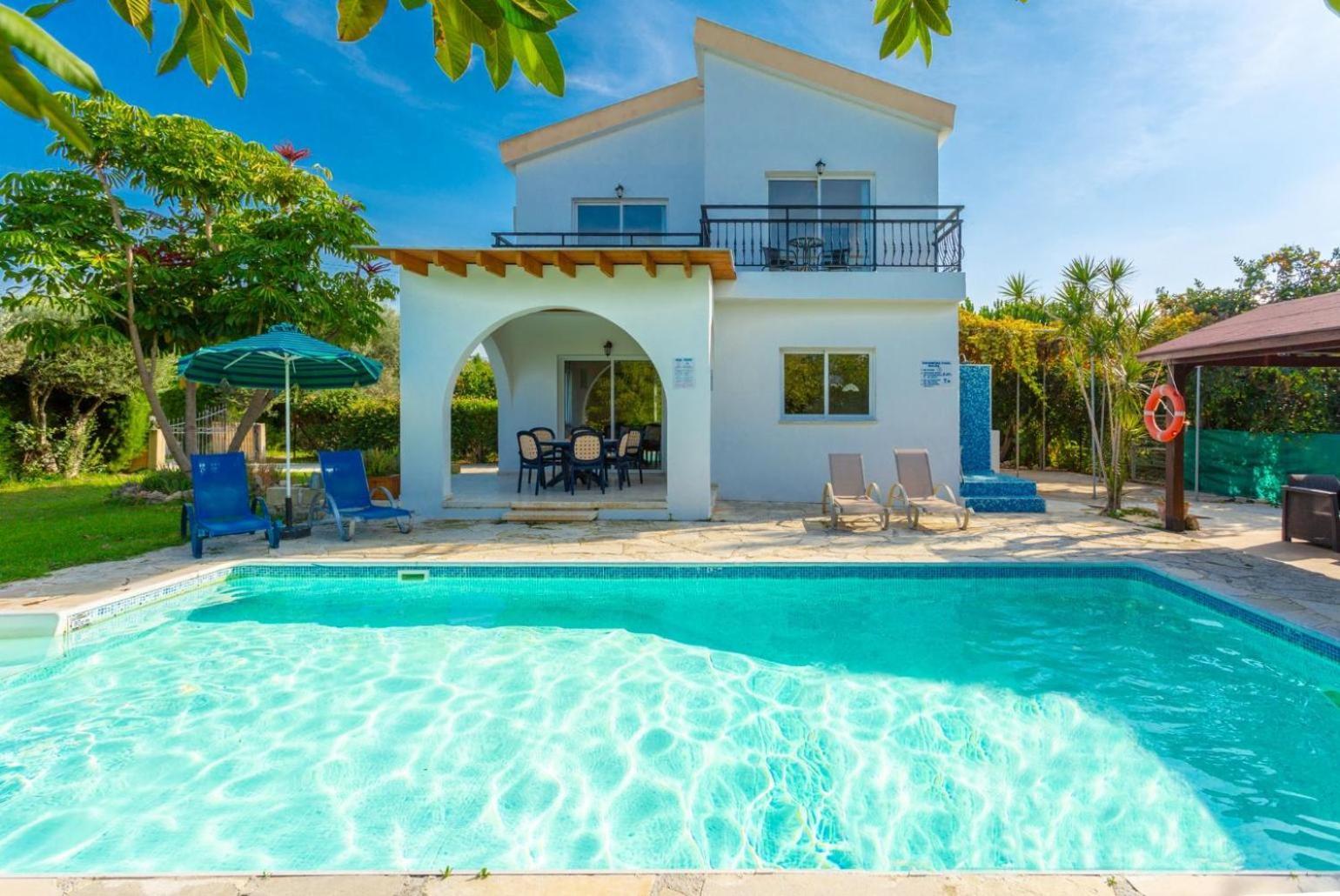 Sun Beach Villa Tria Polis ภายนอก รูปภาพ